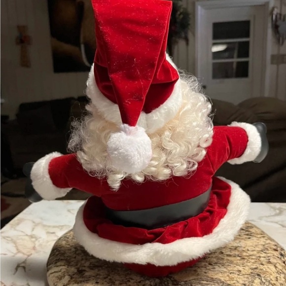 Matrix Industries Ltd. • Vintage • Retro • Red • Santa Claus • 18” in. • Doll - Picture 10 of 10